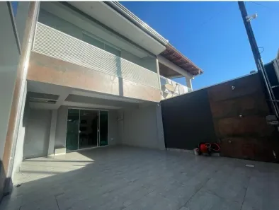 Sobrado com 3 Quartos à venda, 154m² no Centro, Matinhos