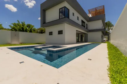 Sobrado com 4 Quartos à venda, 320m² no Bellard, Guararema