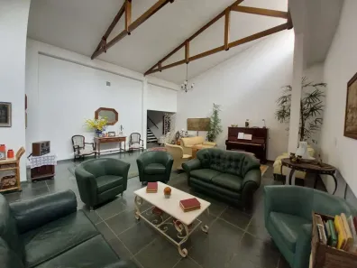 Casa com 3 Quartos à venda, 270m² no Vila Monumento, São Paulo