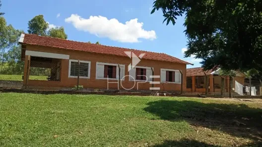 Fazenda/Sítio com 4 Quartos à venda, 4948900m² no Centro, Marília