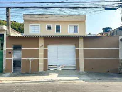 Sobrado com 3 Quartos à venda, 114m² no Vila Perreli, Poá
