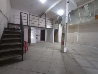 Ponto Comercial para alugar, 93m² no Centro, Juiz de Fora