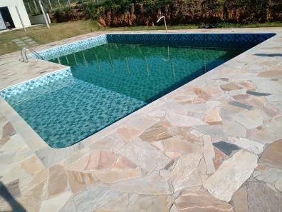Fazenda/Sítio com 4 Quartos à venda, 2500m² no Centro, Caçapava