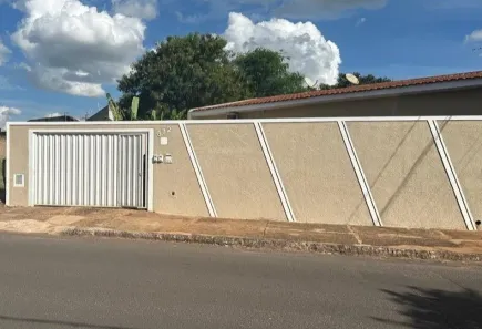Casa com 4 Quartos à venda, 211m² no Jardim Eliana, Araraquara