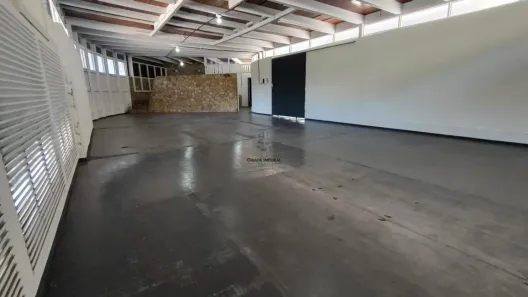 Galpão/Depósito/Armazém para alugar, 350m² no Cascatinha, Petrópolis