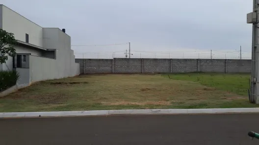 Lote/Terreno à venda, 300m² no Loteamento Residencial Portal do Lago, Cambé