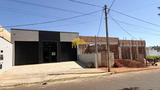 Imóvel Comercial à venda, 130m² no Conjunto Habitacional Ana Jacinta, Presidente Prudente
