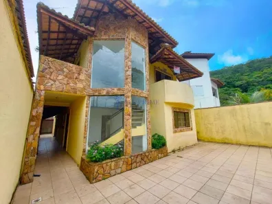 Sobrado com 4 Quartos à venda, 250m² no Canto do Forte, Praia Grande