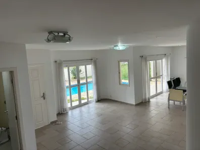 Casa de Condomínio com 4 Quartos para alugar, 230m² no Vila Oliveira, Mogi das Cruzes