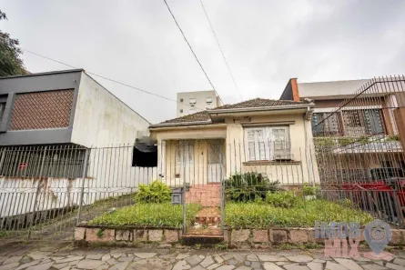 Casa com 3 Quartos à venda, 160m² no Passo da Areia, Porto Alegre