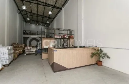 Galpão/Depósito/Armazém à venda, 175m² no Santa Maria Goretti, Porto Alegre