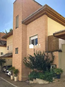 Casa com 5 Quartos à venda, 340m² no Santo Amaro, São Paulo