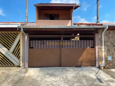 Sobrado com 3 Quartos para alugar, 179m² no Residencial Mombaça I, Pindamonhangaba