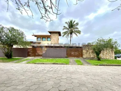 Sobrado com 4 Quartos à venda, 180m² no Indaiá, Caraguatatuba