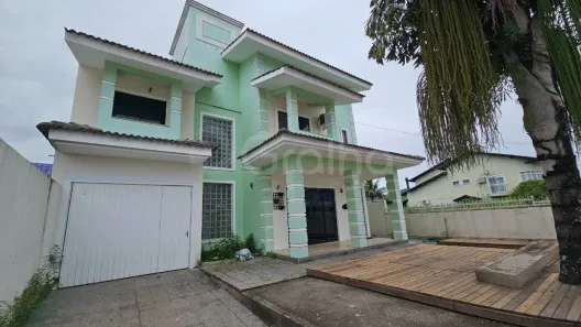 Casa com 4 Quartos à venda, 186m² no Carianos, Florianópolis