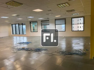 Sala Comercial para alugar, 340m² no Dezoito do Forte Empresarial/Alphaville., Barueri