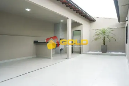 Casa com 3 Quartos à venda, 220m² no Santa Mônica, Uberlândia