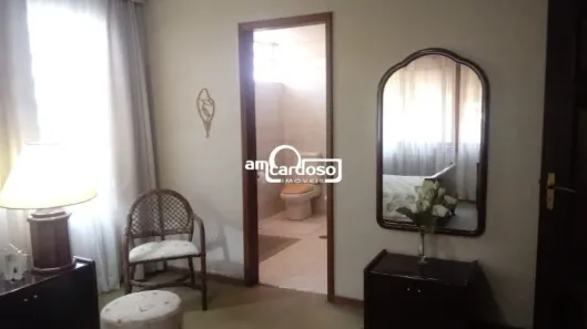 Casa com 3 Quartos à venda, 250m² no Jardim Lindóia, Porto Alegre