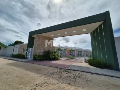 Casa com 2 Quartos para alugar, 50m² no Camurupim, Caucaia