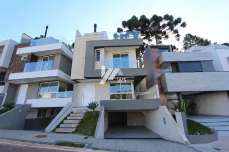Casa de Condomínio com 3 Quartos à venda, 211m² no Santa Cândida, Curitiba