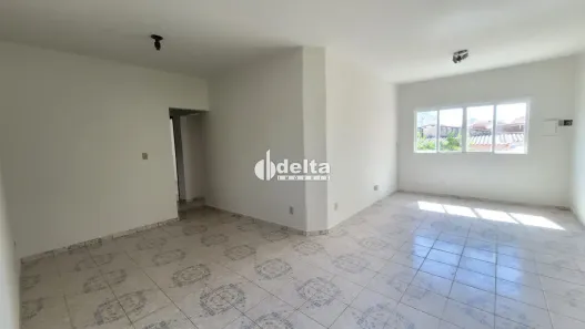 Apartamento com 2 Quartos para alugar, 55m² no Segismundo Pereira, Uberlândia