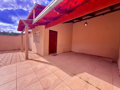 Casa com 3 Quartos à venda, 372m² no Centro, Florestal