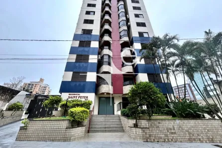 Apartamento com 2 Quartos para alugar, 76m² no Centro, Florianópolis