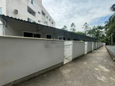 Casa com 1 Quarto para alugar, 25m² no Centro I, Brusque
