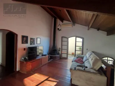 Sobrado com 3 Quartos à venda, 198m² no Vila Santa Helena, Mogi das Cruzes