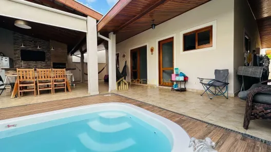Casa de Condomínio com 4 Quartos à venda, 230m² no Loteamento Villa Branca, Jacareí