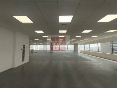 Sala Comercial para alugar, 789m² no Parque Industrial Tomas Edson, São Paulo