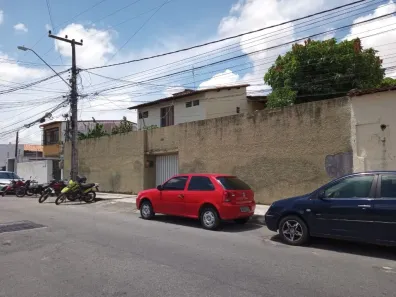 Casa com 7 Quartos à venda, 400m² no Montese, Fortaleza