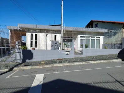 Casa com 4 Quartos à venda, 323m² no Jardim Atlântico, Florianópolis