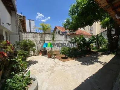 Casa com 4 Quartos à venda, 248m² no Santa Efigênia, Belo Horizonte