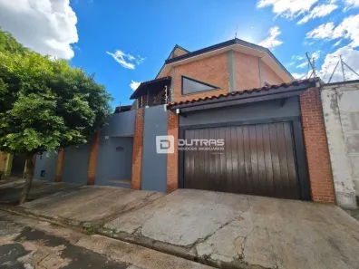 Casa com 3 Quartos para alugar, 303m² no Loteamento Santa Rosa, Piracicaba