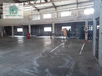 Galpão/Depósito/Armazém à venda, 814m² no Jardim Las Vegas, Santo André