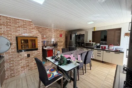 Casa com 3 Quartos à venda, 120m² no Brasília, Cascavel