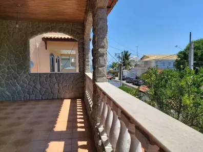 Casa com 5 Quartos à venda, 720m² no Piratininga, Niterói