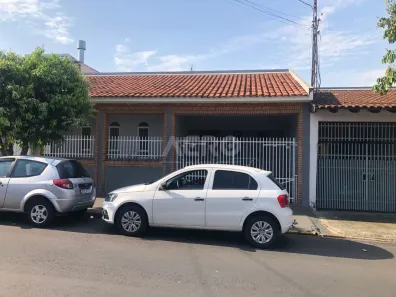 Casa com 3 Quartos à venda, 236m² no Vila Lemos, Bauru