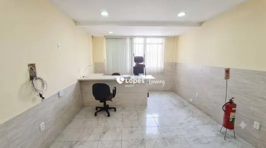 Ponto Comercial para alugar, 155m² no Vila Isabel, Rio de Janeiro