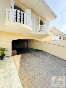 Casa com 4 Quartos à venda, 395m² no Vila Rica, Atibaia
