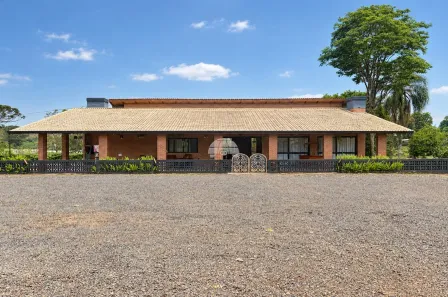 Fazenda/Sítio com 3 Quartos à venda, 380m² no Área Rural de Pato Branco, Pato Branco