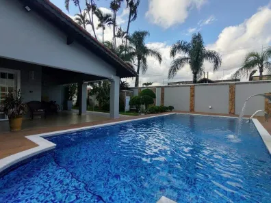 Casa com 4 Quartos à venda, 250m² no Caiçara, Praia Grande