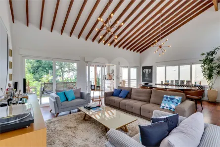 Sobrado com 5 Quartos à venda, 300m² no Santo Amaro, São Paulo
