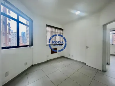 Sala Comercial à venda, 57m² no Campo Grande, Santos