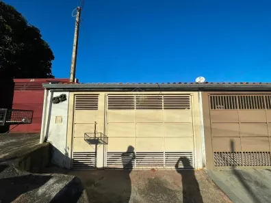 Casa com 2 Quartos à venda, 85m² no Jardim Bandeirantes, Marília