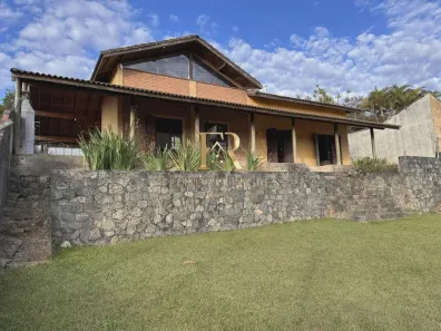 Casa com 3 Quartos à venda, 130m² no Centro, Guararema