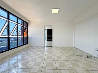 Sala Comercial para alugar, 75m² no Zona 04, Maringá