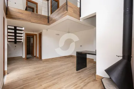 Casa de Condomínio com 2 Quartos à venda, 100m² no Itaipava, Petrópolis