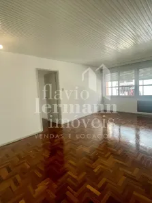 Apartamento com 3 Quartos para alugar, 112m² no Santa Cecília, Porto Alegre